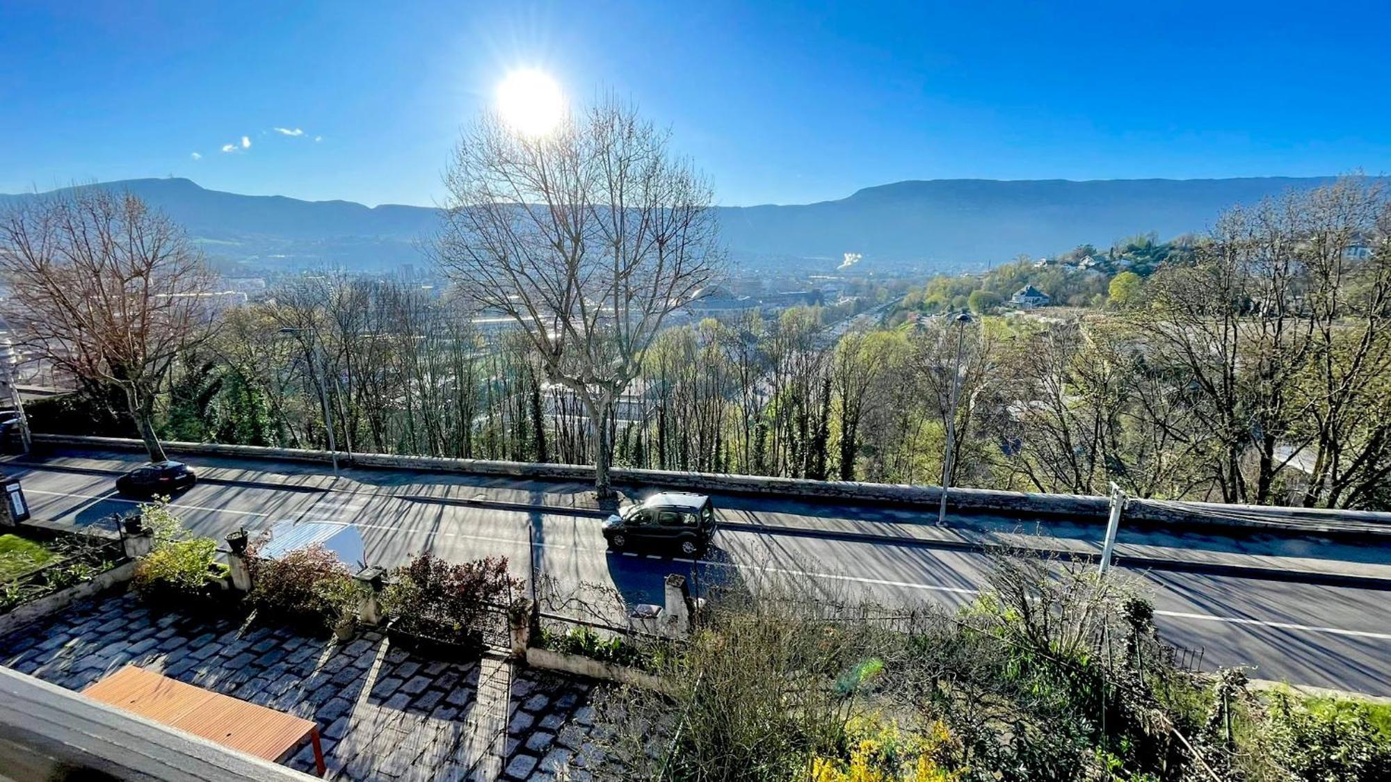 Les Balcons De Chambery Apartment Exterior foto
